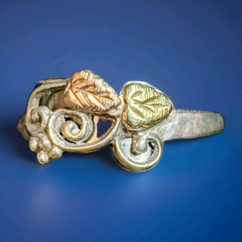 Sterling Silver Ring Band With 10k Black Hill Gold Size 7.25 Ring W/ Hearts Rose